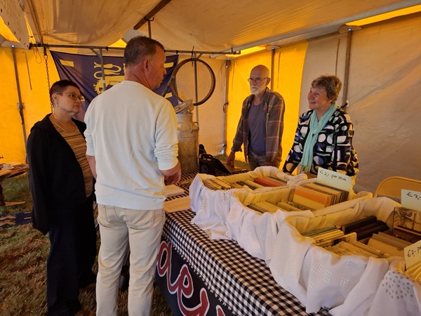 Creatief Westfries op ’t Historisch Festival van Hensbroek